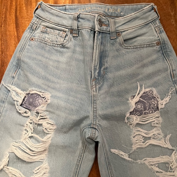 Amazing deal New worn once 2pairs American Eagle jeans size 000. Style mom-jeans - Picture 8 of 12